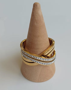 Bague avec strass en acier inoxydable nouvelle collection