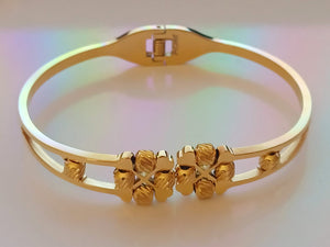 Bracelet fleur en acier inoxydable