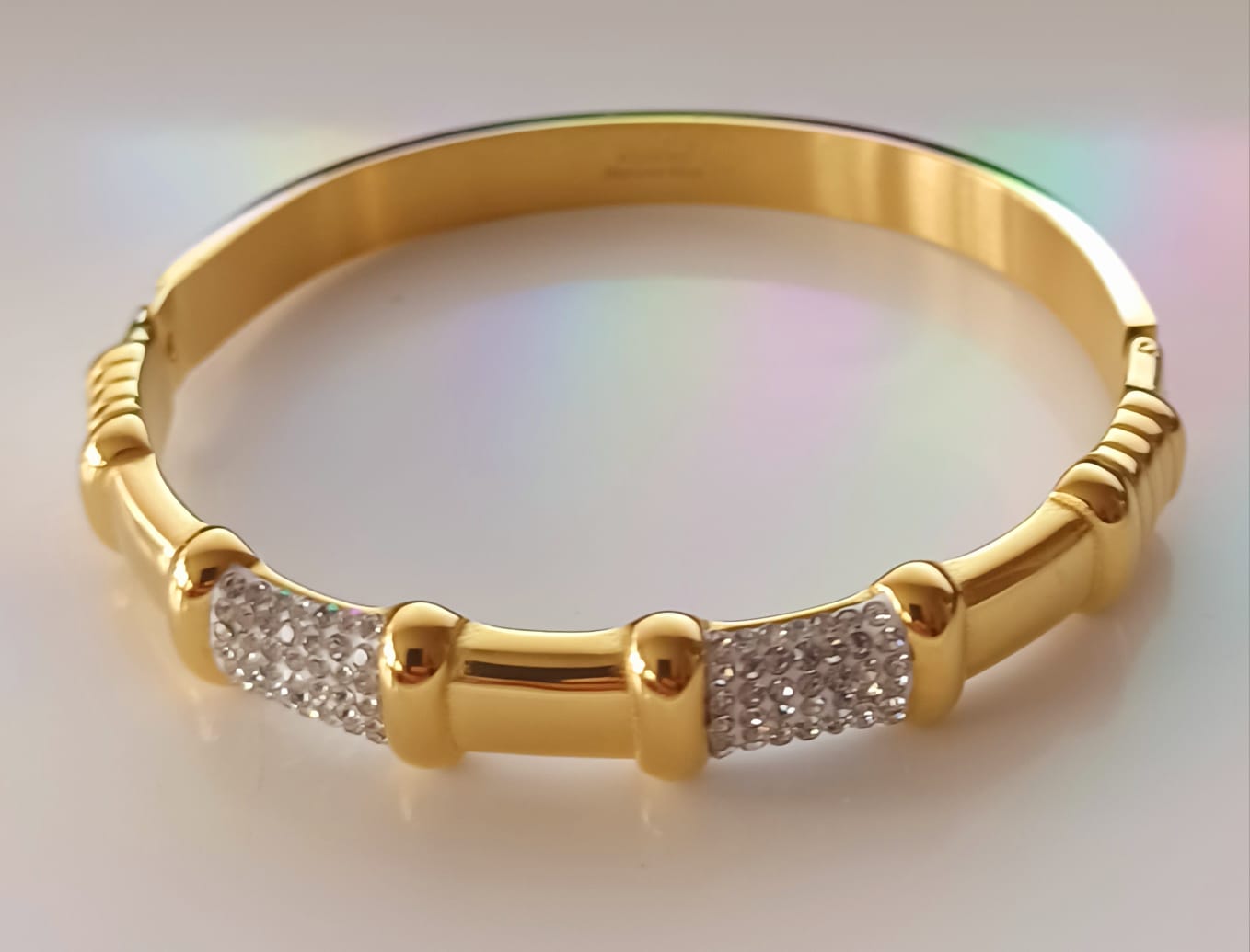 Bracelet avec strass nouvelle collection en acier inoxydable